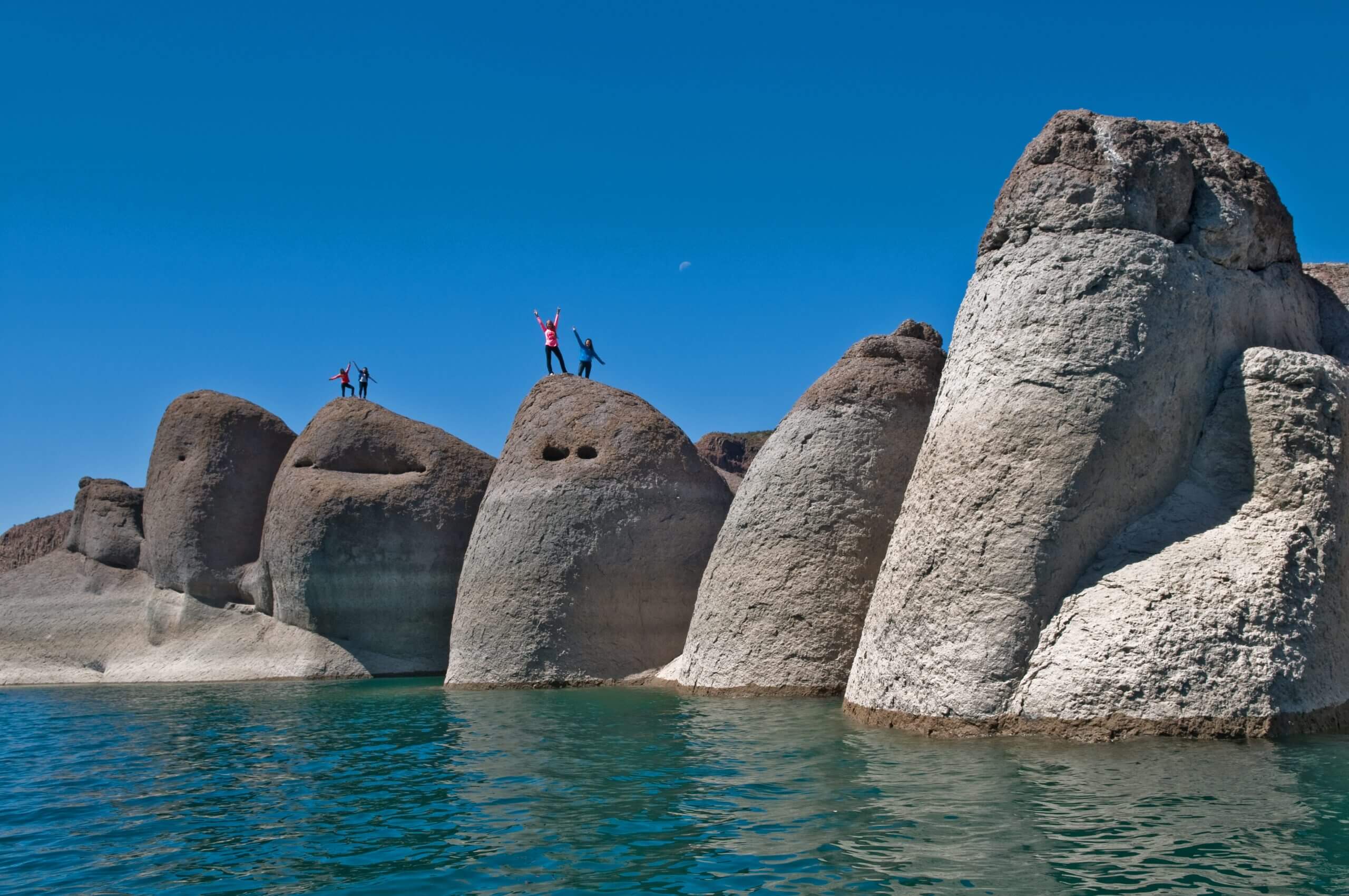 Rock formation in the Los Reyunos Dam